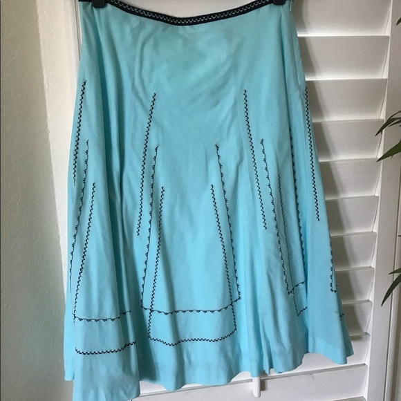 Blue circle skirt with black details - Picture 1 of 4